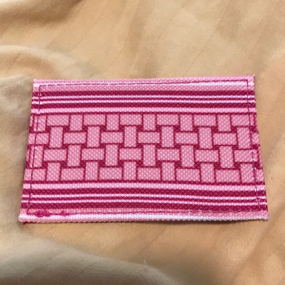 Faux leather mirror wallet off white. Convenient purse pocket size - Picture 6 of 8